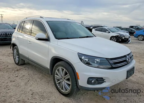 2013 Volkswagen Tiguan S z USA, uszkodzony, nr VIN WVGAV3AX8DW563900